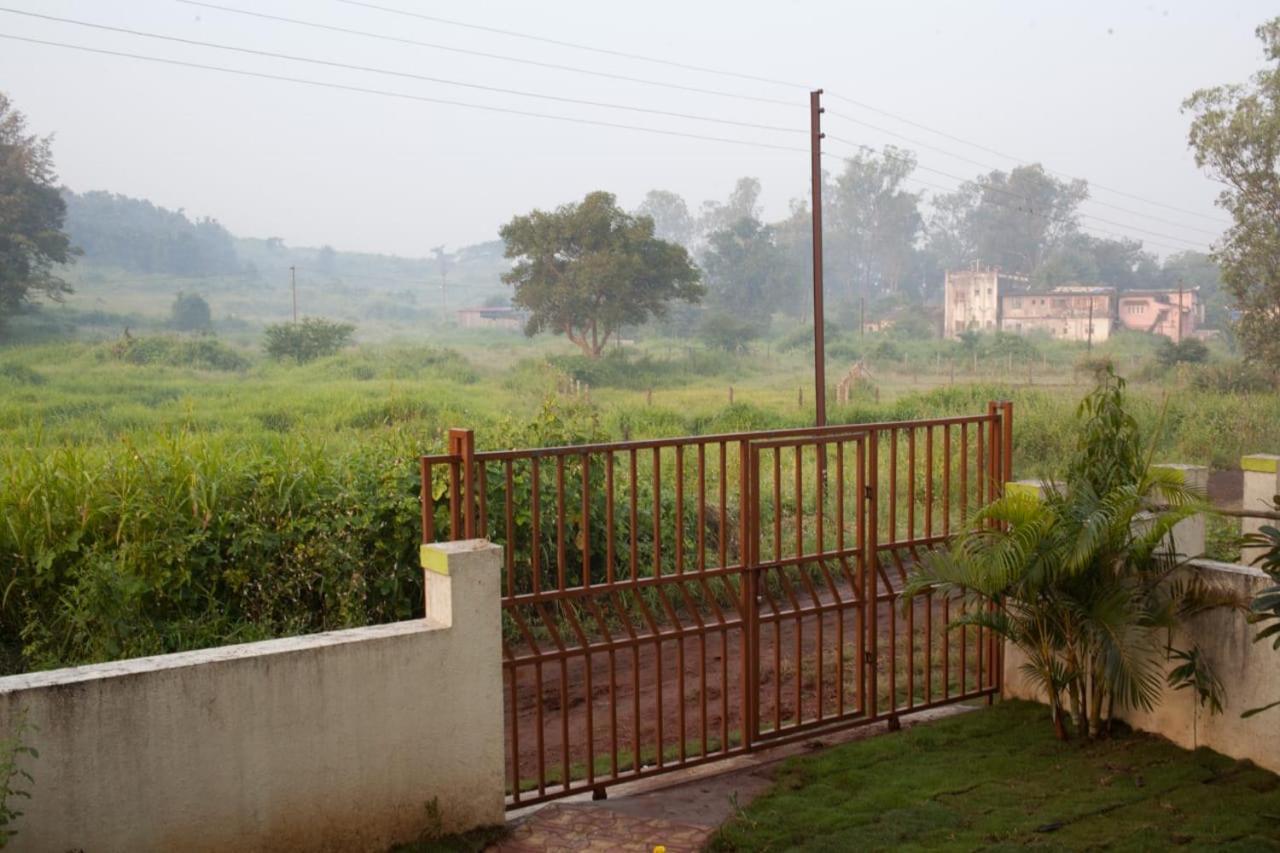 Karjat Mountain Villa מראה חיצוני תמונה